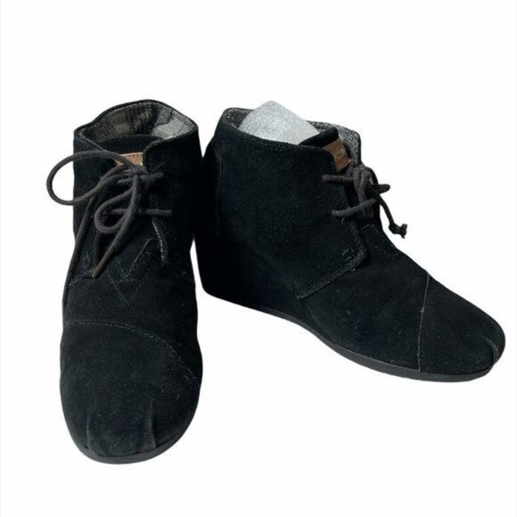 TOMS Desert Wedge Black Suede-Like Booties Size 8.5 - 300513 - Picture 2 of 8